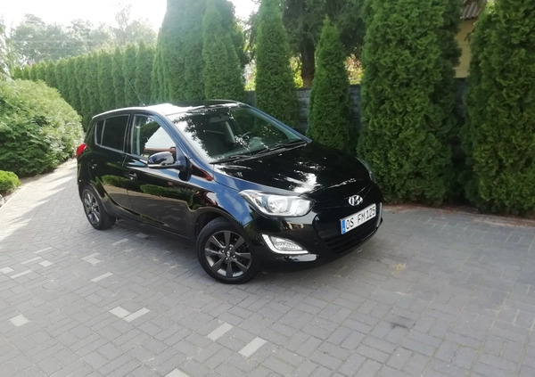 Hyundai i20 cena 31700 przebieg: 125125, rok produkcji 2015 z Płońsk małe 191